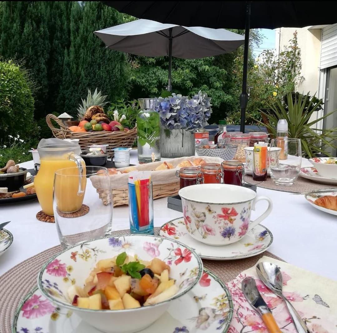 ヴィレルヴィル La Crevette Bed & Breakfast エクステリア 写真
