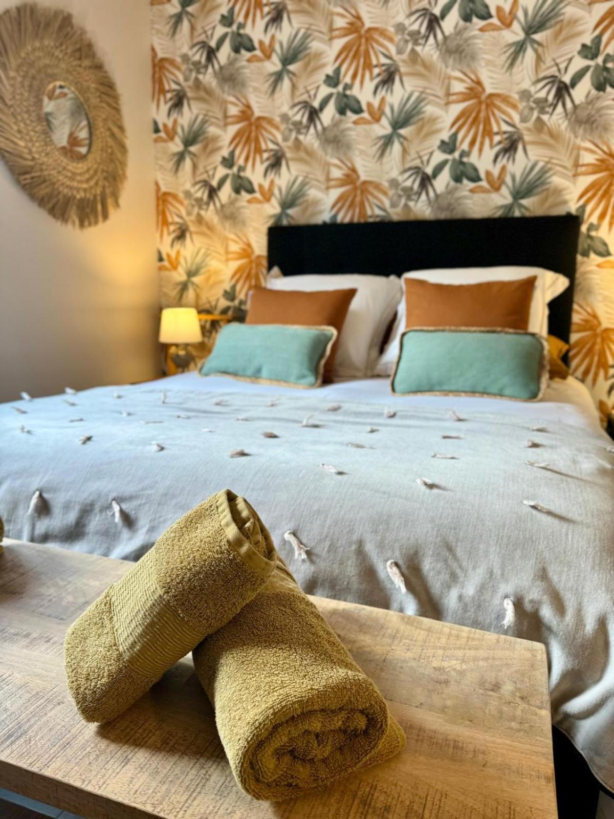 ヴィレルヴィル La Crevette Bed & Breakfast エクステリア 写真